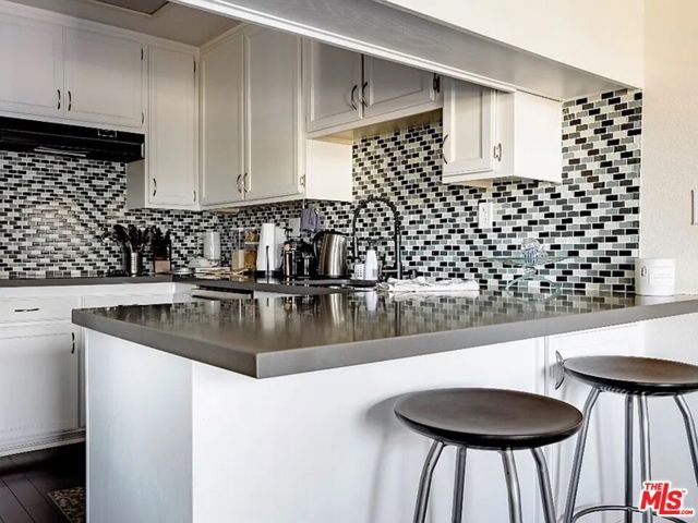 14245 Dickens Street A, Sherman Oaks, CA 91423