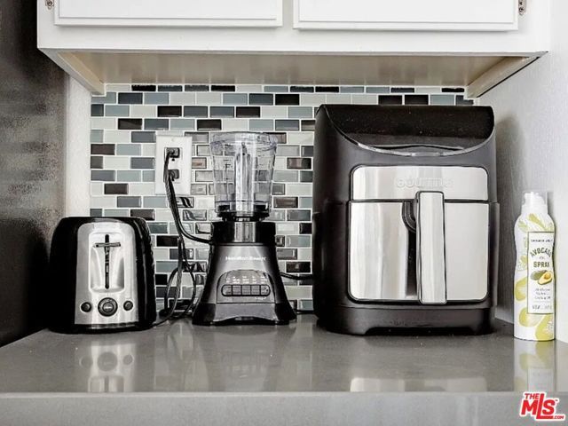 14245 Dickens Street A, Sherman Oaks, CA 91423