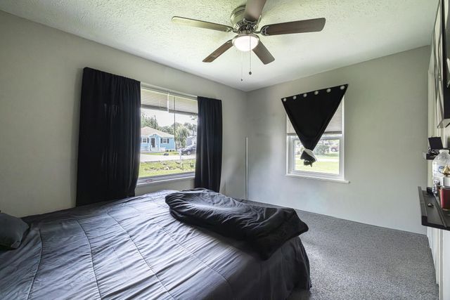 402 S Blackwell Street, Houston, TX 77571