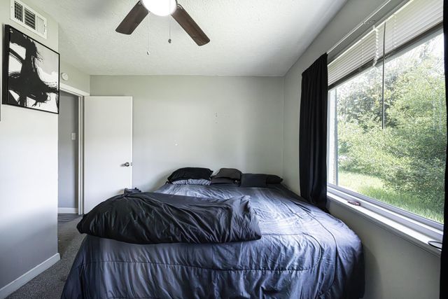 402 S Blackwell Street, Houston, TX 77571