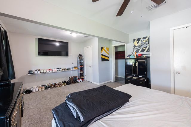 402 S Blackwell Street, Houston, TX 77571