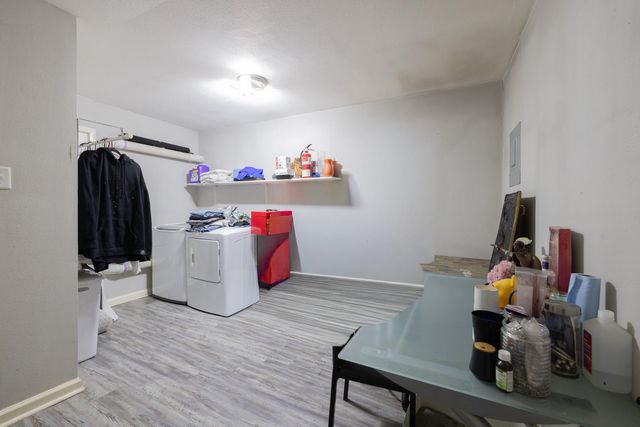 402 S Blackwell Street, Houston, TX 77571