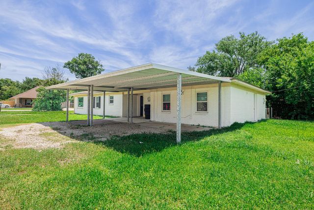 402 S Blackwell Street, Houston, TX 77571