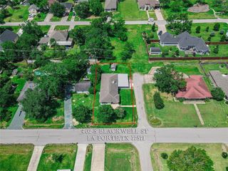 402 S Blackwell Street, Houston, TX 77571