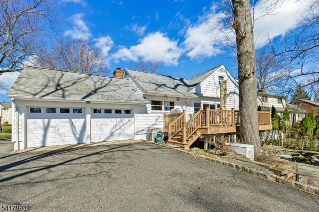 10 Tree Top Dr, Springfield Twp., NJ 07081