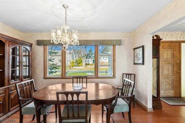 10 Tree Top Dr, Springfield Twp., NJ 07081