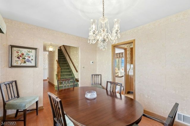 10 Tree Top Dr, Springfield Twp., NJ 07081