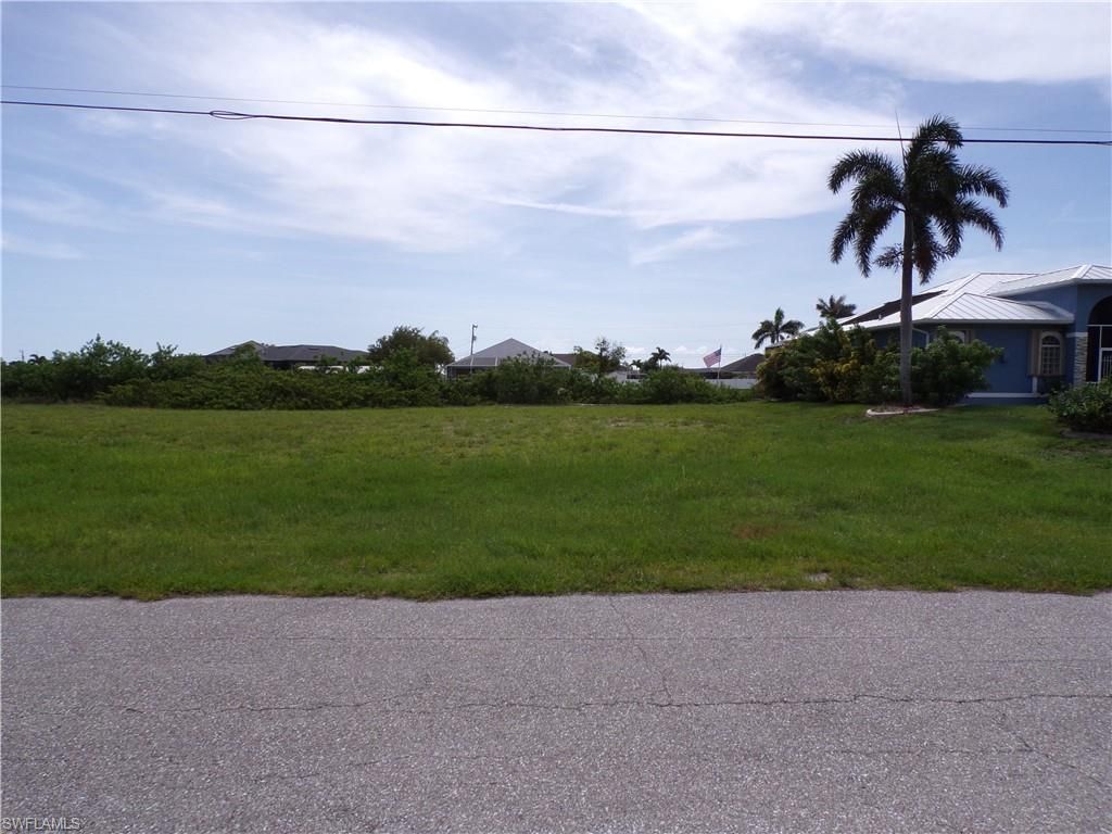 400 NW 32nd PL, Cape Coral, FL 33993
