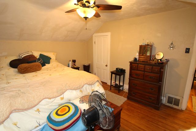 512 E High Street, Davenport, IA 52803