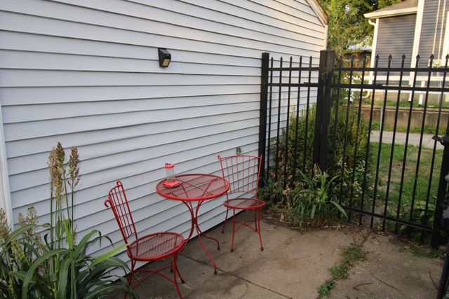 512 E High Street, Davenport, IA 52803