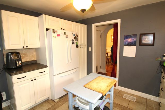 512 E High Street, Davenport, IA 52803