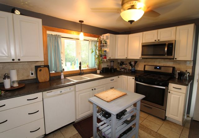 512 E High Street, Davenport, IA 52803
