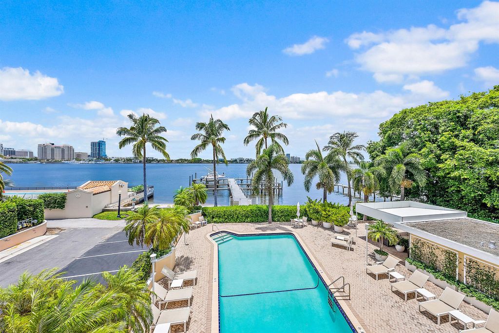 250 Bradley Place 308, Palm Beach, FL 33480