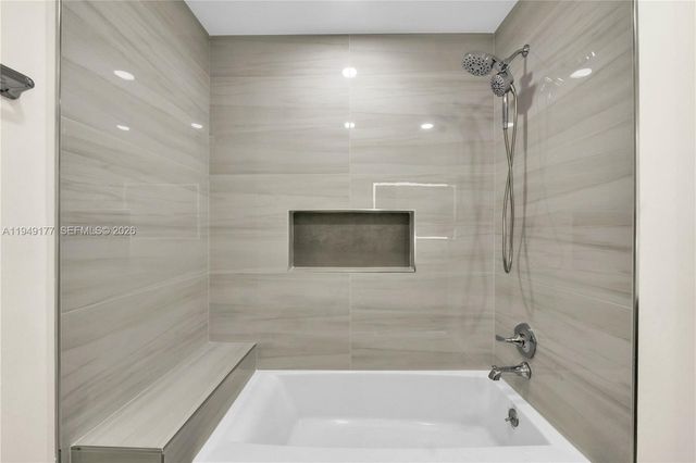 8419 NW 55th Ct, Coral Springs, FL 33067