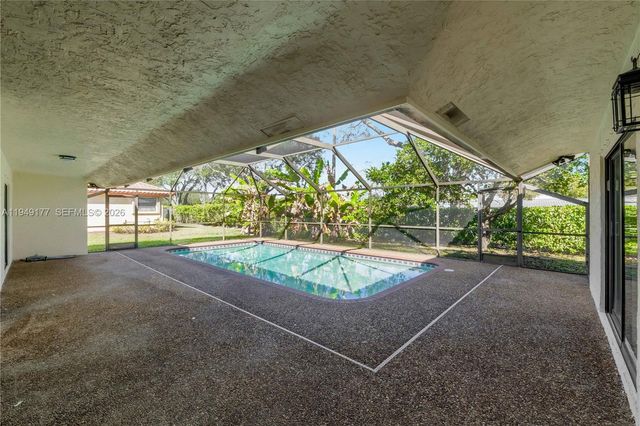 8419 NW 55th Ct, Coral Springs, FL 33067