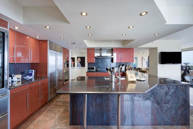529 S Flagler Drive 26h, West Palm Beach, FL 33401