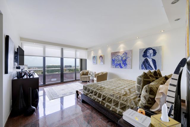 529 S Flagler Drive 26h, West Palm Beach, FL 33401