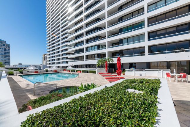 529 S Flagler Drive 26h, West Palm Beach, FL 33401
