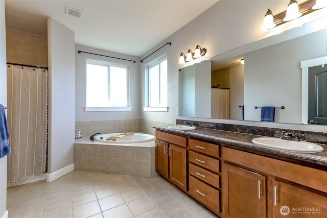 22306 137th Avenue E, Graham, WA 98338