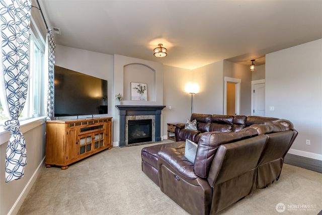 22306 137th Avenue E, Graham, WA 98338