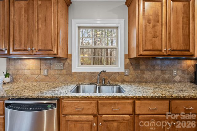 7717 Cottonwood Drive, Denver, NC 28037