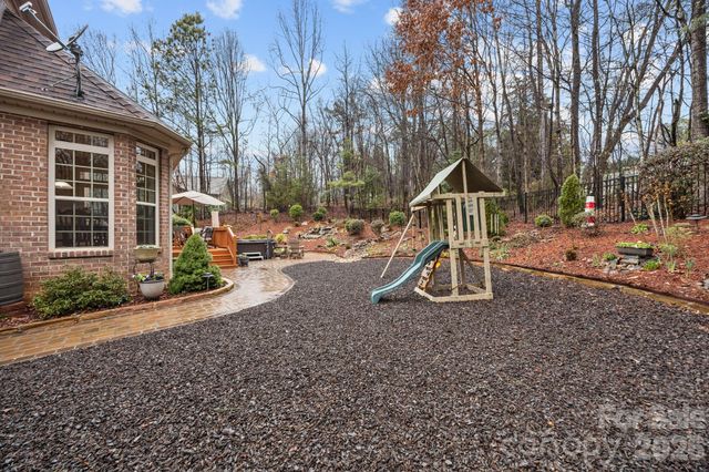 7717 Cottonwood Drive, Denver, NC 28037