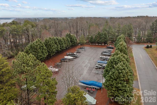 7717 Cottonwood Drive, Denver, NC 28037