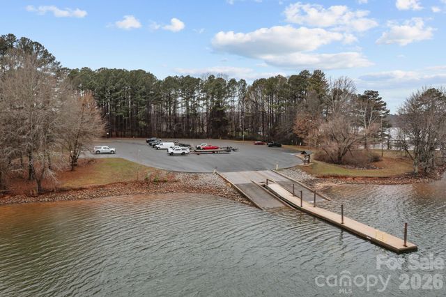 7717 Cottonwood Drive, Denver, NC 28037