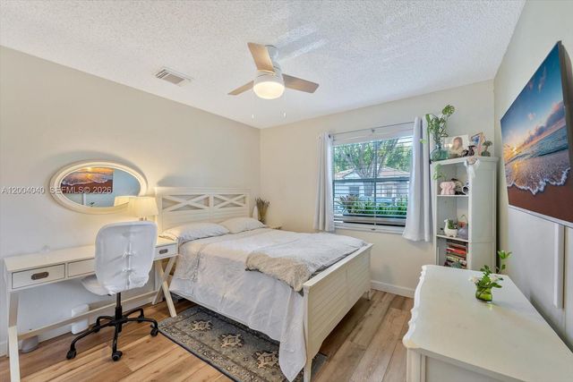 11455 SW 72nd Ter, Miami, FL 33173