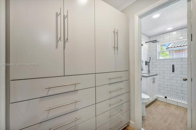 11455 SW 72nd Ter, Miami, FL 33173