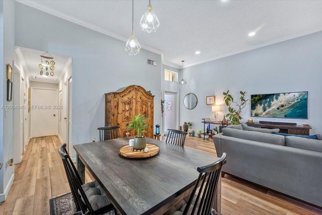 11455 SW 72nd Ter, Miami, FL 33173