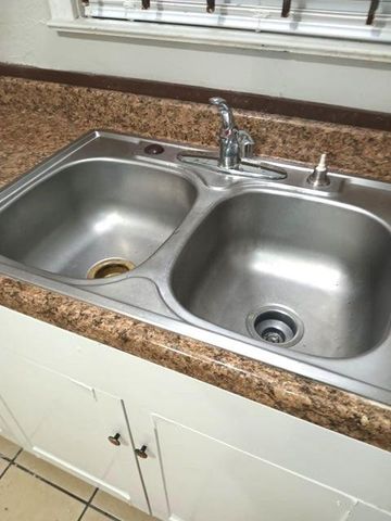 5902 Pershing Street, Houston, TX 77033