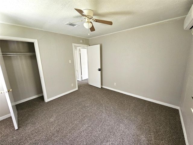 5902 Pershing Street, Houston, TX 77033