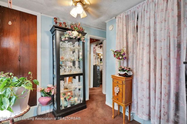 504 W Fairfield Avenue, Lansing, MI 48906