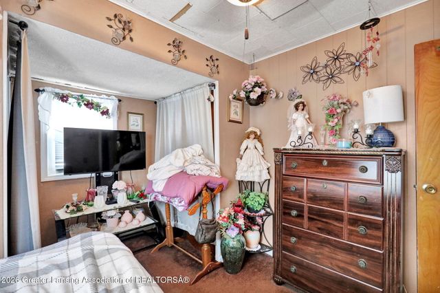 504 W Fairfield Avenue, Lansing, MI 48906