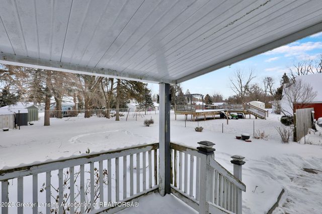 504 W Fairfield Avenue, Lansing, MI 48906