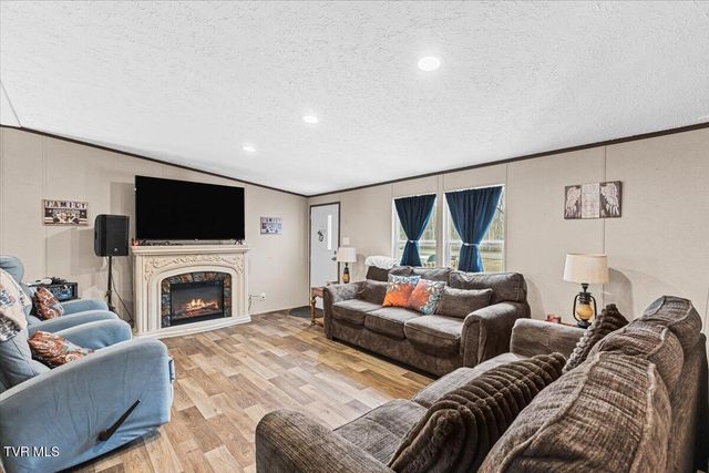 3306 U.S. 321, Hampton, TN 37658