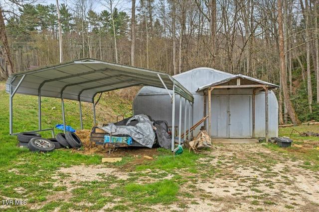 3306 U.S. 321, Hampton, TN 37658