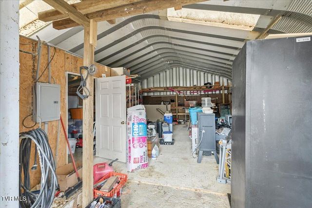 3306 U.S. 321, Hampton, TN 37658