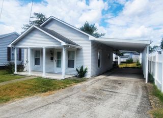 114 Maple Avenue, Irvine, KY 40336