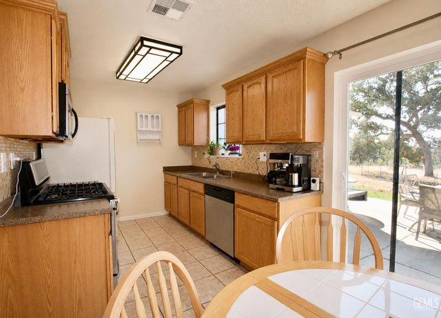21951 Berne, Tehachapi, CA 93561
