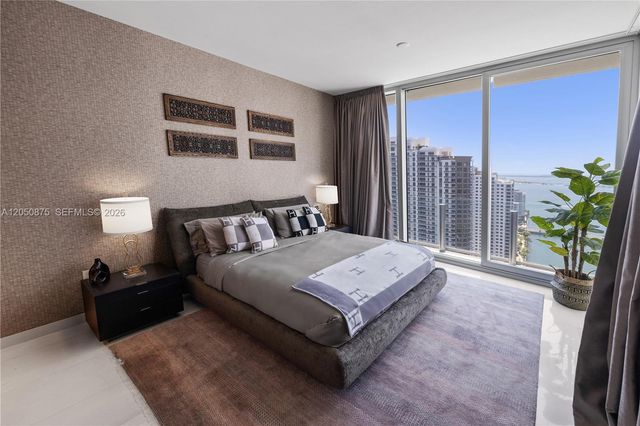 300 Biscayne Blvd Way 3104, Miami, FL 33131