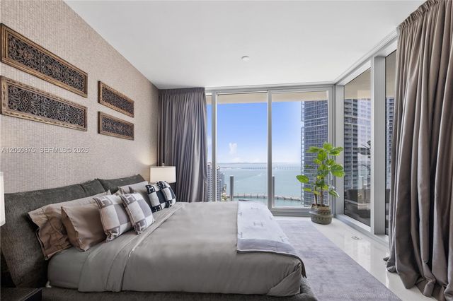 300 Biscayne Blvd Way 3104, Miami, FL 33131