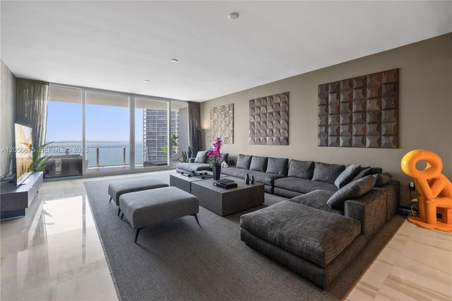 300 Biscayne Blvd Way 3104, Miami, FL 33131