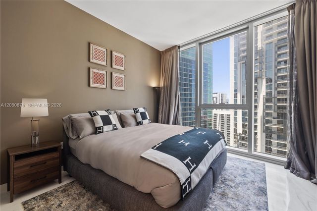 300 Biscayne Blvd Way 3104, Miami, FL 33131