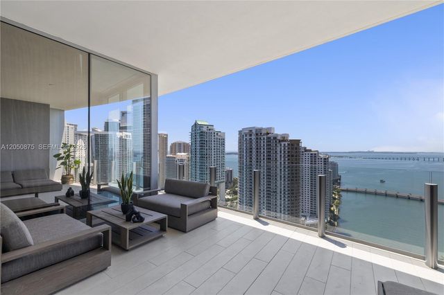 300 Biscayne Blvd Way 3104, Miami, FL 33131