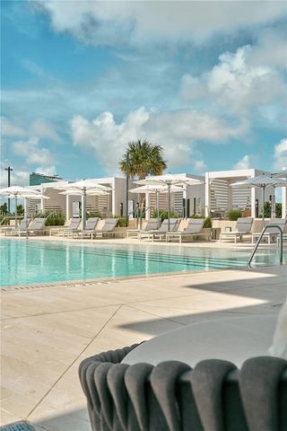 300 Biscayne Blvd Way 3104, Miami, FL 33131