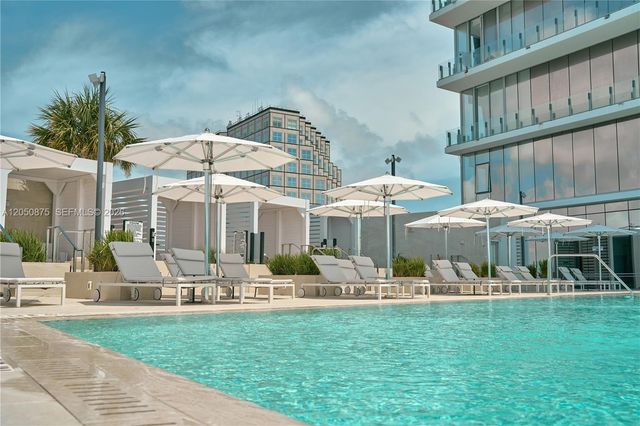 300 Biscayne Blvd Way 3104, Miami, FL 33131