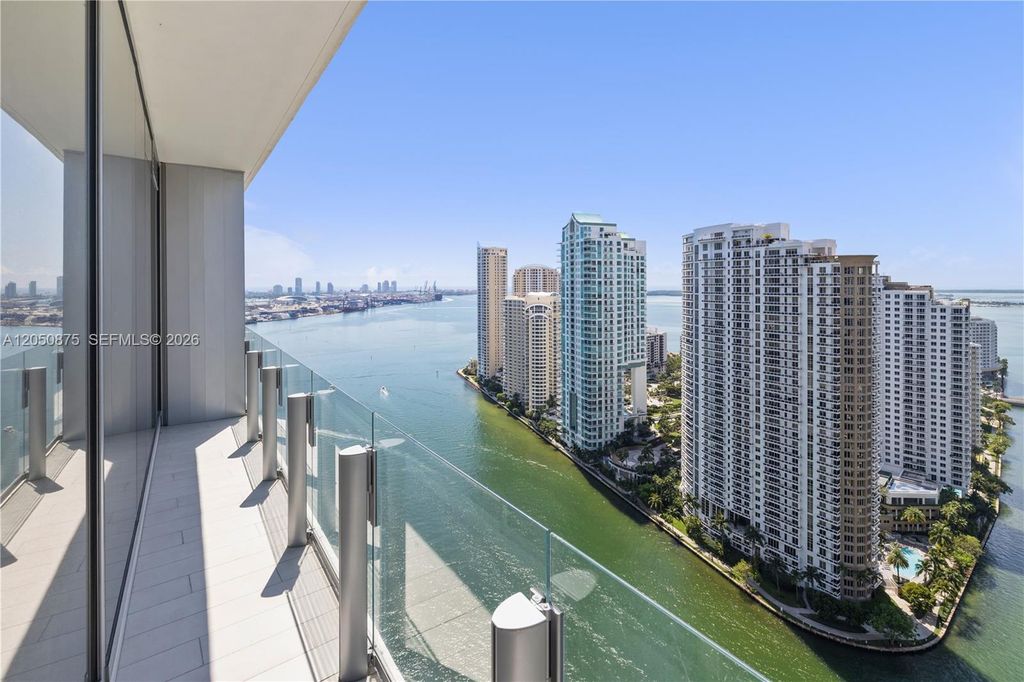 300 Biscayne Blvd Way 3104, Miami, FL 33131