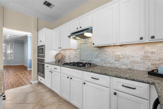 2212 Palm Lagoon Drive, League City, TX 77573